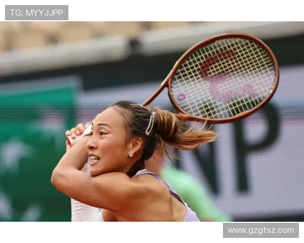 中网归来八十八天后郑钦文强势发力再展雄风成功稳健挺进赛事第三轮